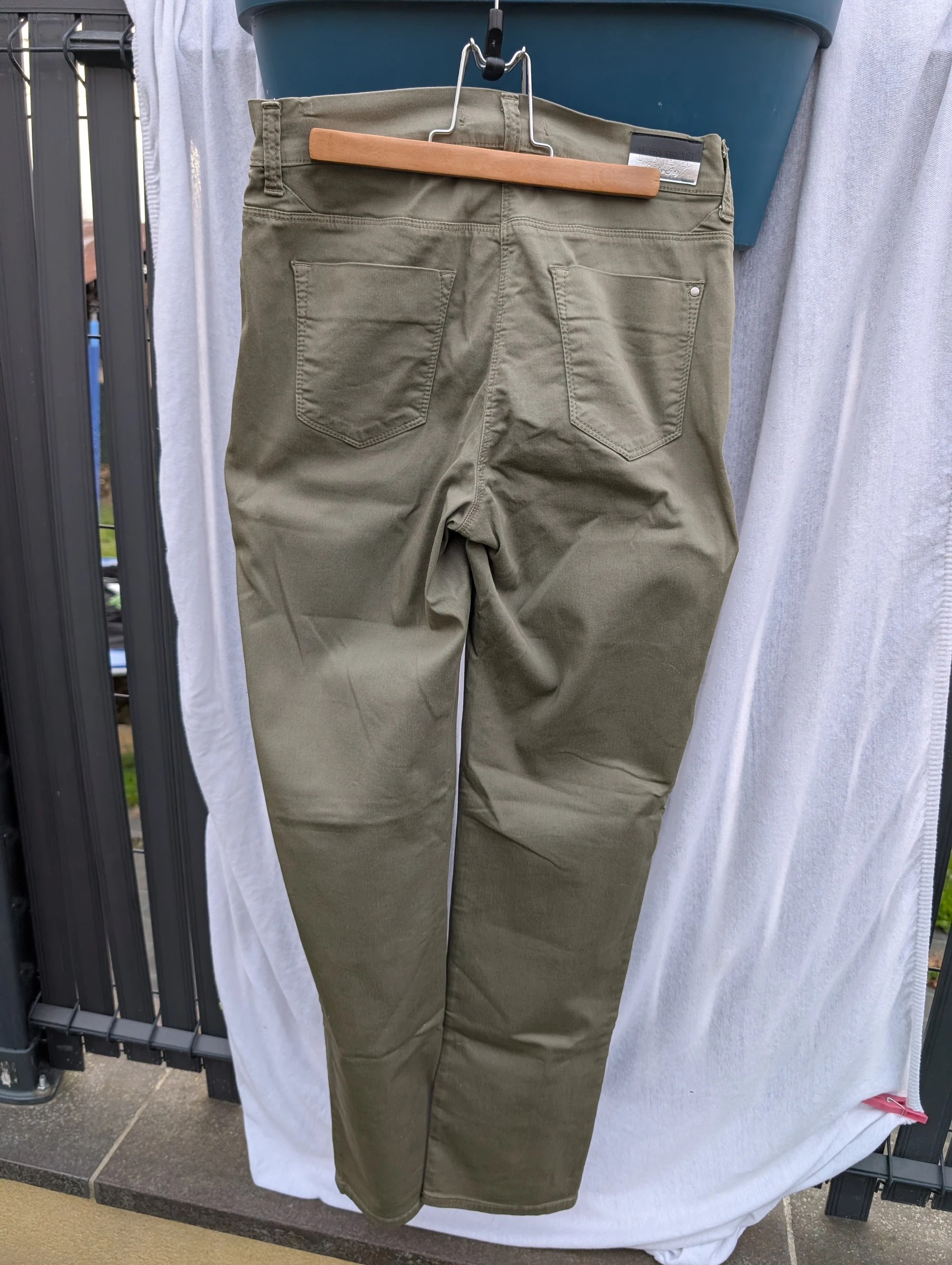 Pantalón caqui – photo 2